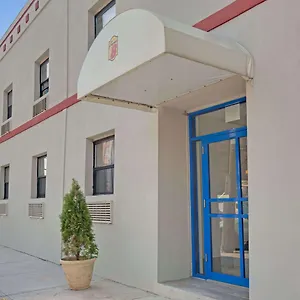 Hotel Super 8 By Wyndham Long Island Lga